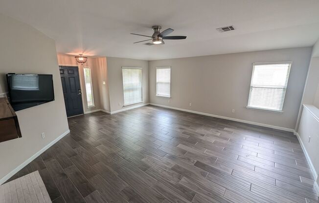 Amazing home ready to move in!