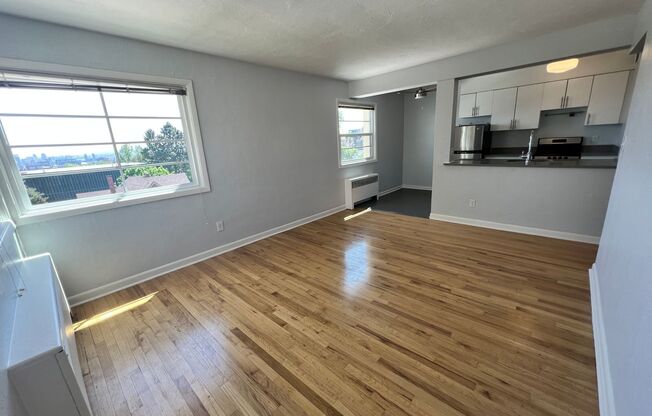 1 bed, 1 bath, 606 sqft, $1,550, Unit 414