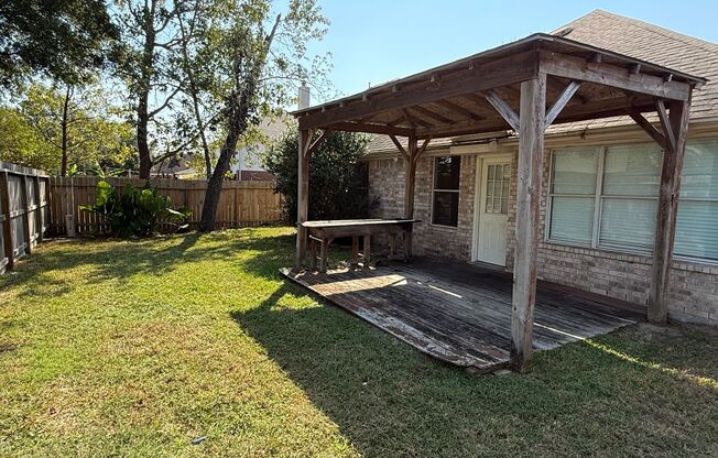 3 beds, 2 baths, $1,900