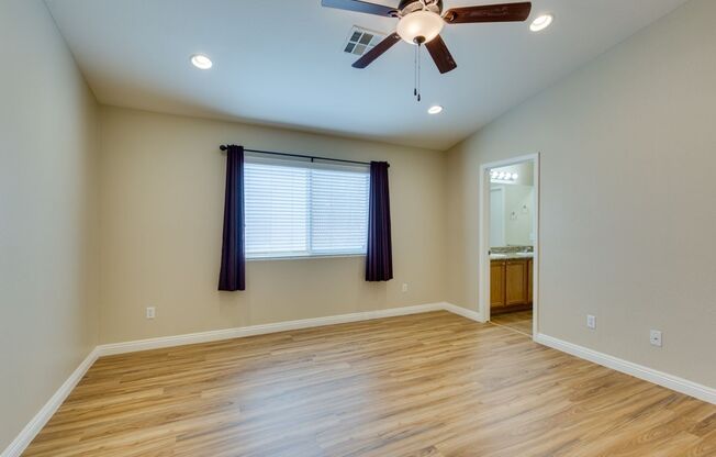 Single story 3 bedroom home in a lovely NW community