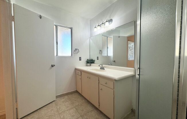 2 beds, 2 baths, $1,699, Unit Unit 2