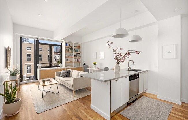 122 W ST