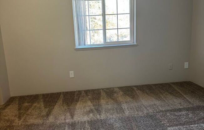 2 beds, 2 baths, 1,070 sqft, $1,625, Unit 12-204