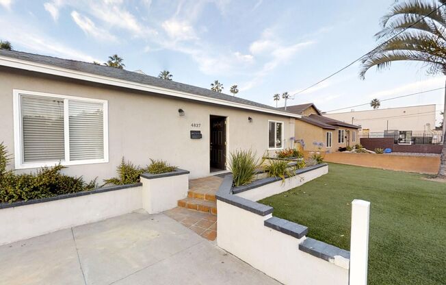 Huge House! Big bedrooms! Cool house!