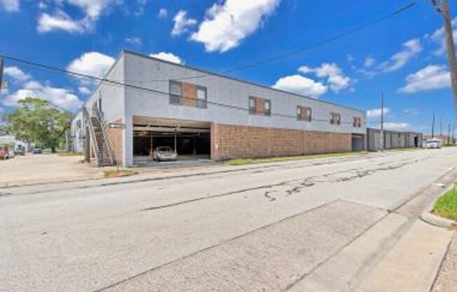 1 bed, 1 bath, 515 sqft, $950, Unit 221