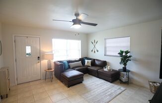 2 beds, 1 bath, $2,500