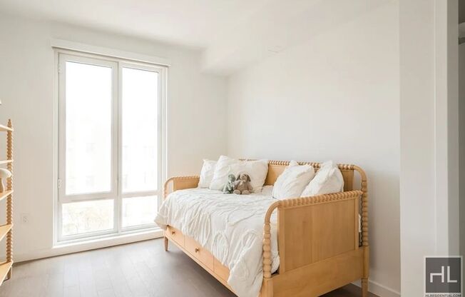 3 beds, 2 baths, $6,325, Unit 529