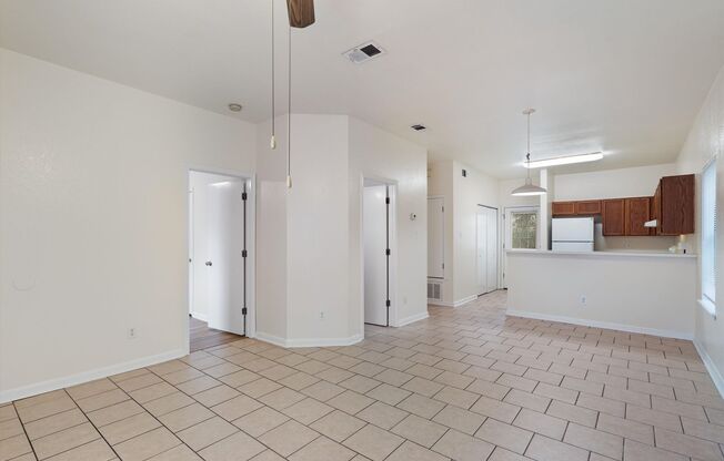2908 Whisper Oaks Lane, Unit B