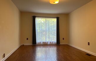 3 beds, 2 baths, $1,595