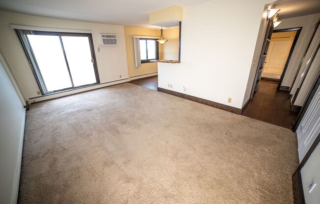 1 bed, 1 bath, 674 sqft, $1,480, Unit 211
