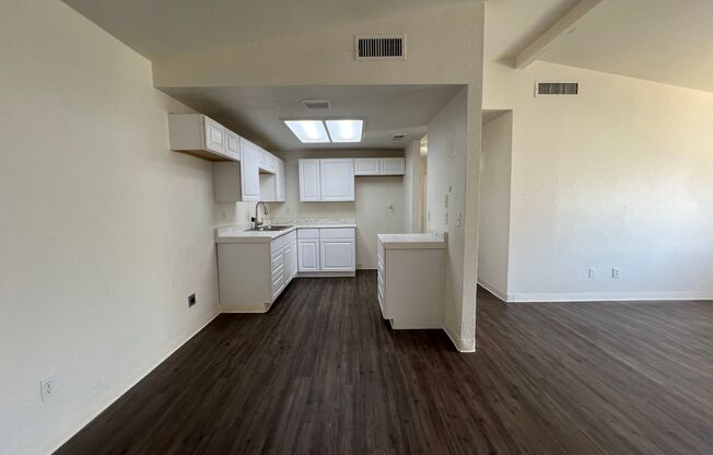 4200 Parkwood Ct