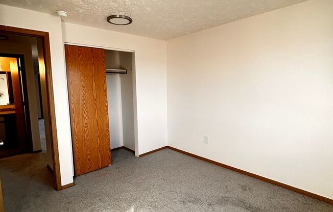 2 beds, 1 bath, 902 sqft, $1,375, Unit W - 051