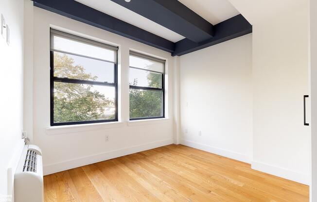 24 STARR ST