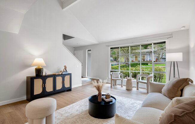 Spacious 4-Bedroom Home for Rent in Kirkland