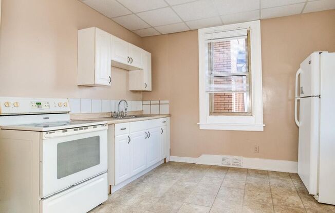 1207 Beaver Rd Ambridge