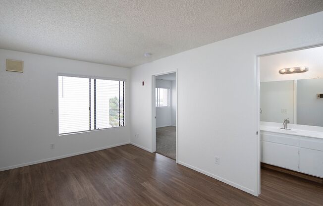 1 bed, 1 bath, $1,995, Unit 303