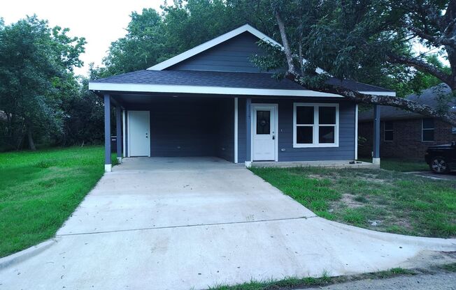 1115 CHARLIES DR