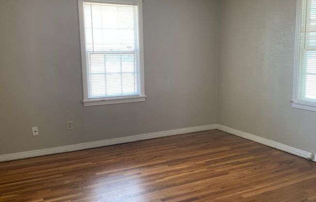 4 Bedroom Home Located In Heart of Lubbock!