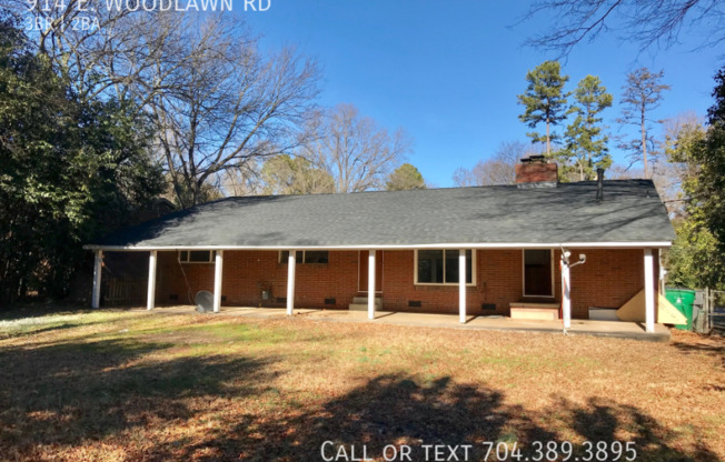 914 E WOODLAWN RD