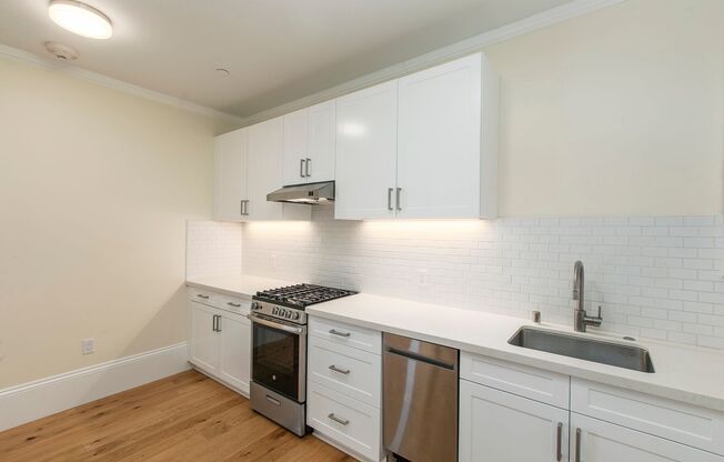 3525 17th Street (911r)