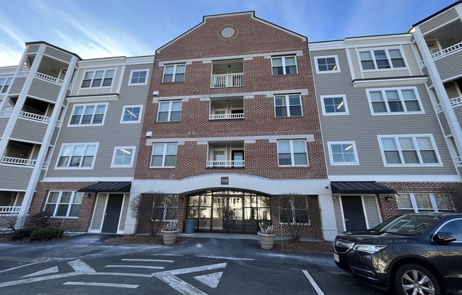 320 Rindge Ave