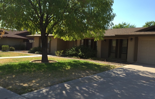 3 beds, 2 baths, $2,800