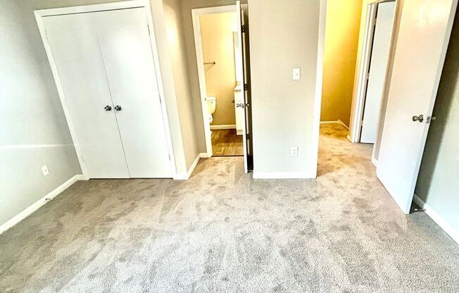 2 beds, 1.5 baths, 1,100 sqft, $1,090, Unit 716-D