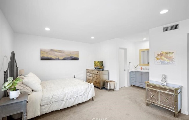 2345 Roscomare Rd Apt 405