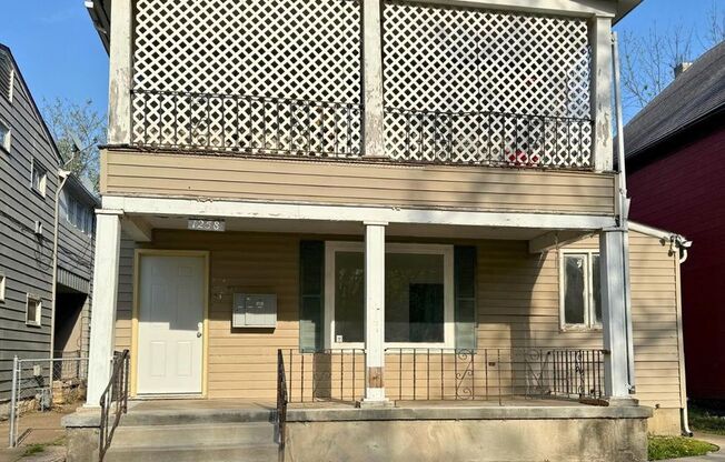 1258 SW Clay