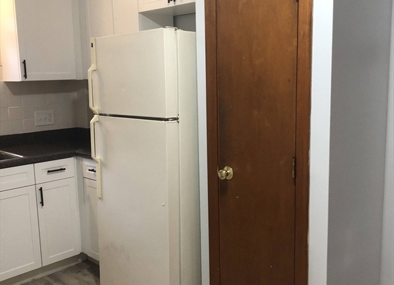 1 bed, 1 bath, 540 sqft, $1,950, Unit 30