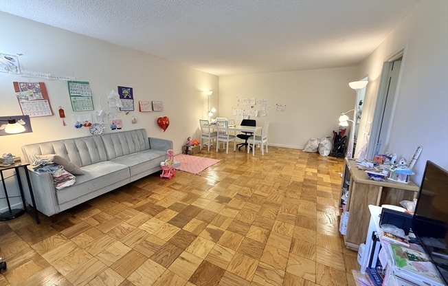 1 bed, 1 bath, 880 sqft, $2,950, Unit 424