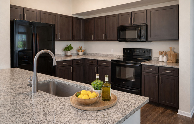 2 beds, 2 baths, 1,195 sqft, $1,632, Unit 1036