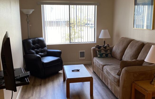 1 bed, 1 bath, 410 sqft, $1,350, Unit 310