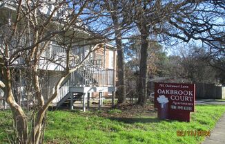 701 Oakwood Lane #10 76012