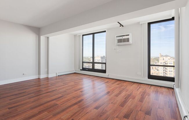 1 bed, 1.5 baths, 667 sqft, $2,400, Unit 16B