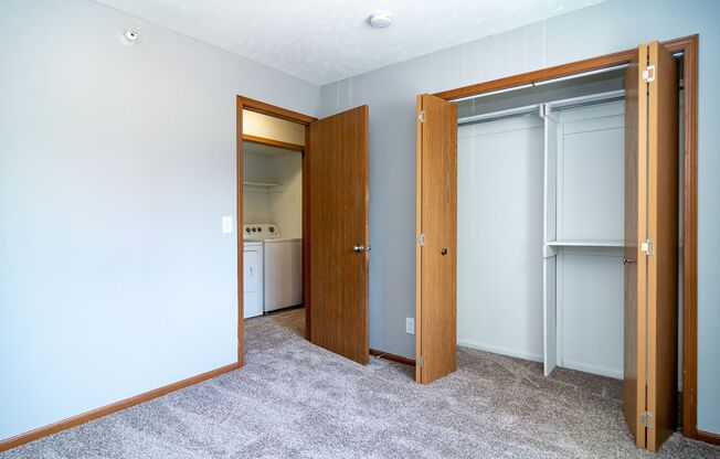 3 beds, 2 baths, 1,100 sqft, $1,156, Unit 0208