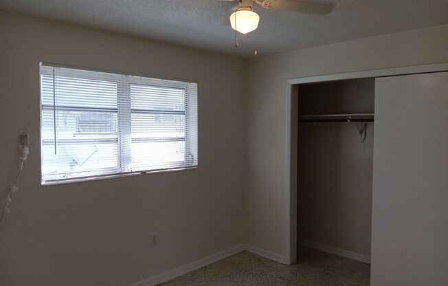 2 beds, 1 bath, 650 sqft, $1,950, Unit 5