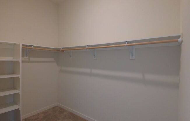 3 beds, 2 baths, 1,809 sqft, $2,550, Unit C310