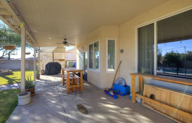 3 beds, 2 baths, $2,800