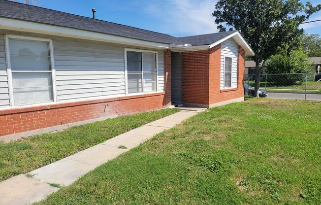 4731 Belinda Lee - Clean ready for move in