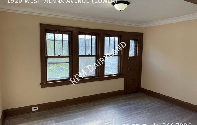 1920 W VIENNA AVE