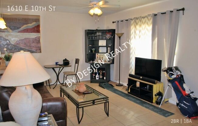 Updated 2 Bedroom 1 Bath - Quick Walk/Bike to UofA