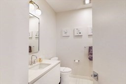 1 bed, 1 bath, 716 sqft, $3,600, Unit 720