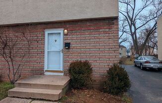 4052-4054 Halsey Place