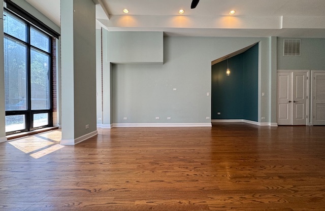 2112 W RACE AVE