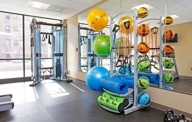 1 bed, 1 bath, 600 sqft, $1,300, Unit 02L