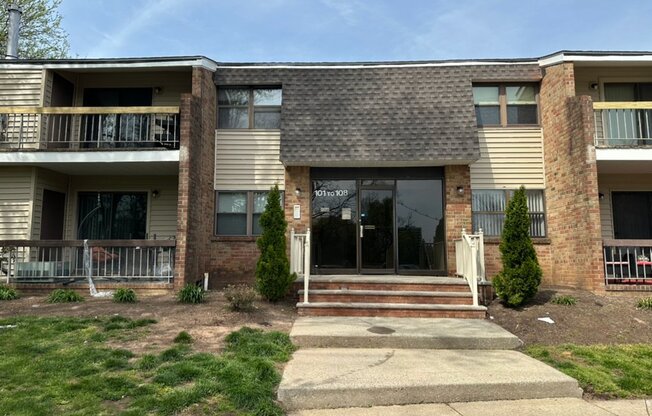 107 SHARON CT
