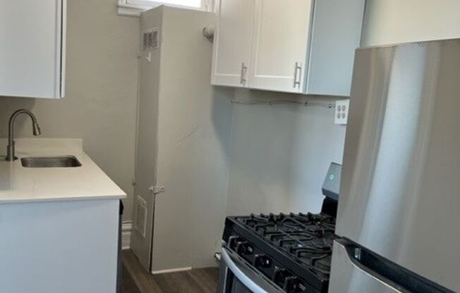 1 bed, 1 bath, $1,350, Unit 2