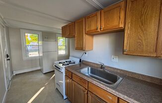 1 bed, 1 bath, $1,450, Unit Unit 1R