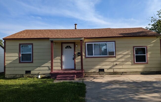 Great 4 Bed 1 Bath Home SW OKC!  $985 Per Month!